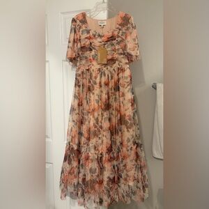 NWT Pinkblush Peach Floral Mesh Sweetheart Neck
Maternity Midi Dress (Medium)